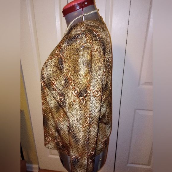 CHICO'S STUNNING BLOUSE NWT perfect Parties - Picture 2 of 6